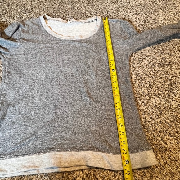 J.Crew Womens Heather Grey 100% Cotton French Terry Scoop Neck Sweatshirt Size M - Picture 4 of 6